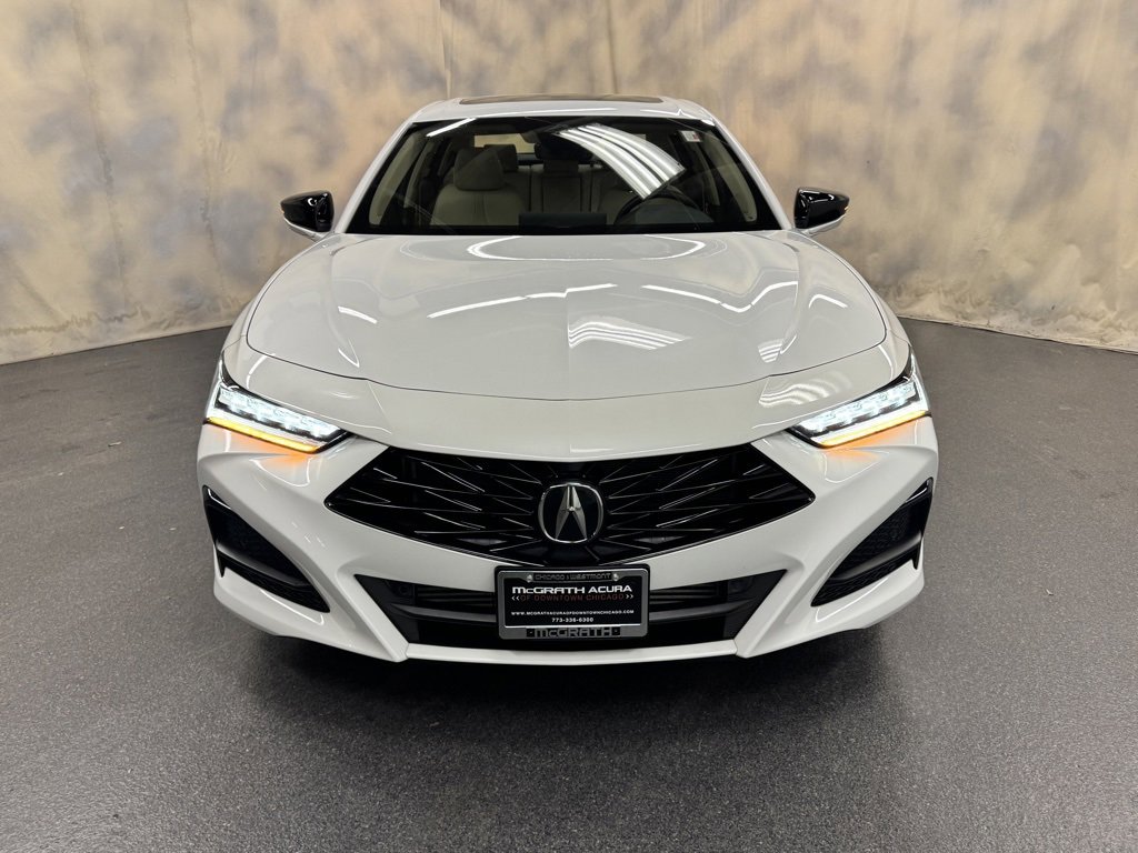 Used 2025 Acura TLX w/ Technology Package image 5