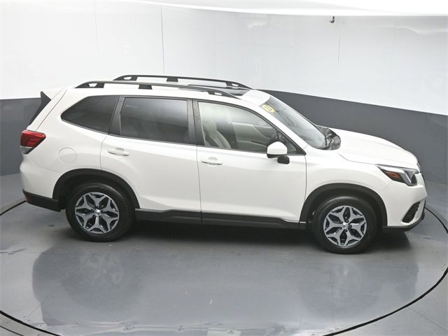 Used 2023 Subaru Forester Premium image 48