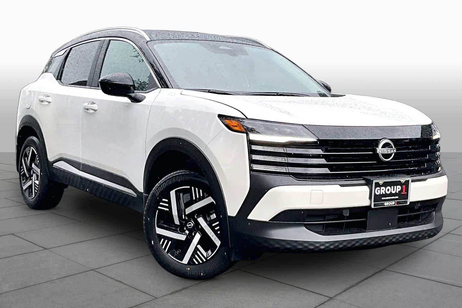 New 2026 Nissan Kicks SV w/ SV Premium Package FWD image 2