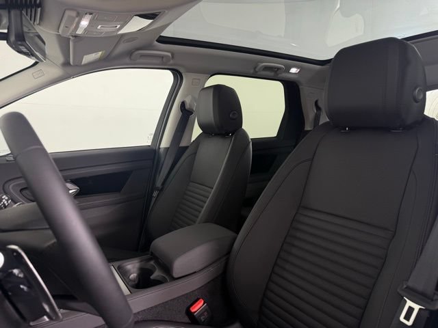 Certified 2025 Land Rover Discovery Sport S AWD/4WD image 5
