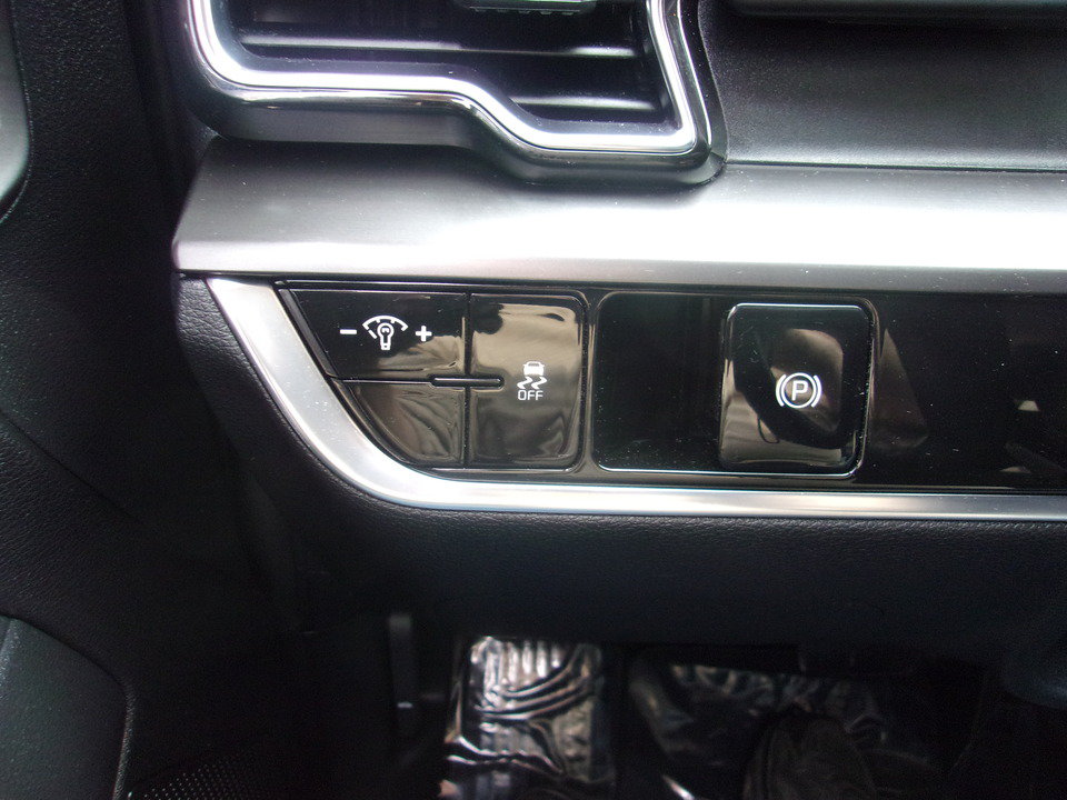 Used 2023 Kia Sportage EX AWD/4WD image 19