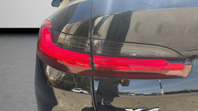 Used 2022 BMW X4 xDrive30i AWD/4WD image 33