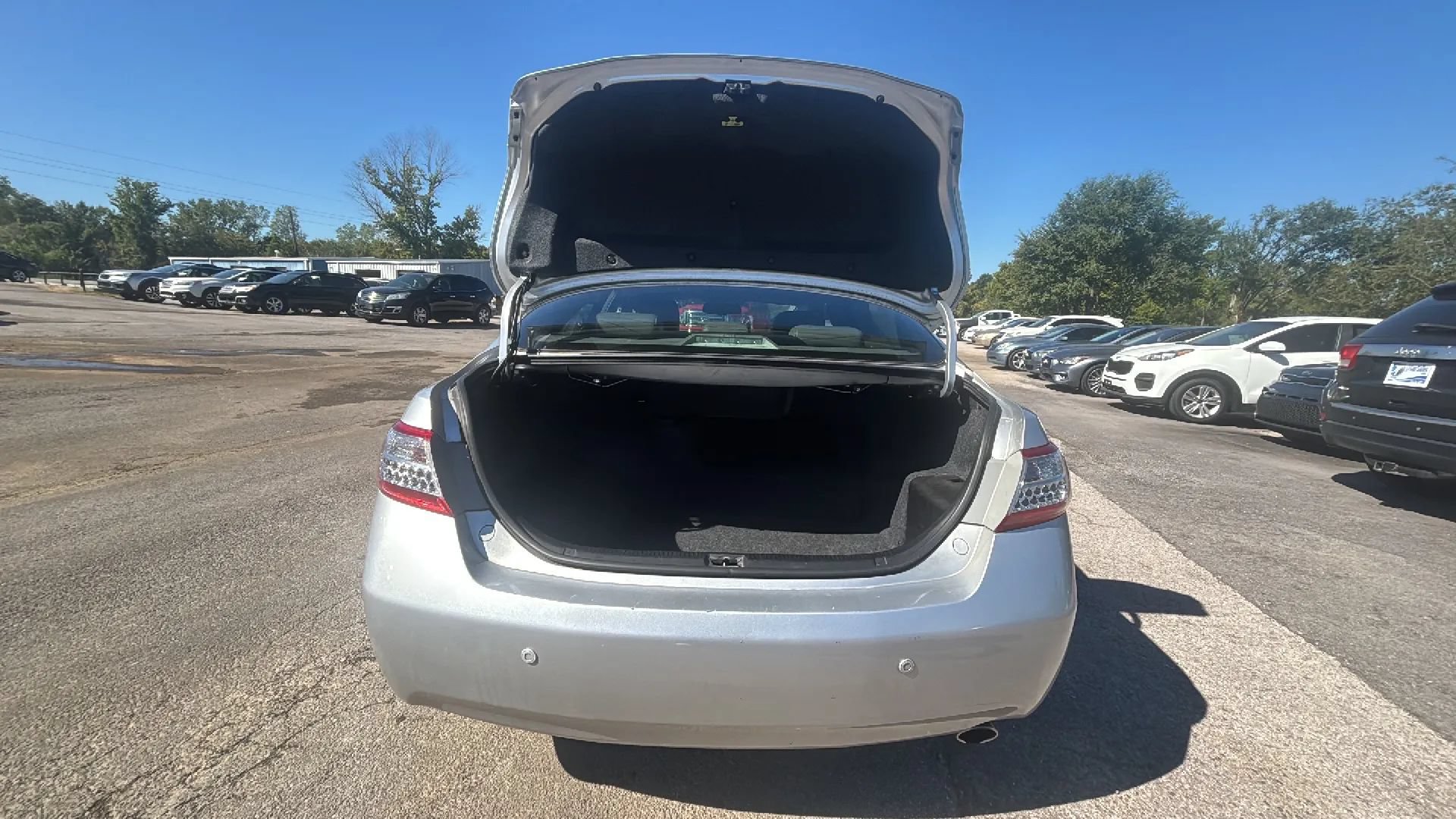 Used 2011 Toyota Camry Hybrid FWD image 20