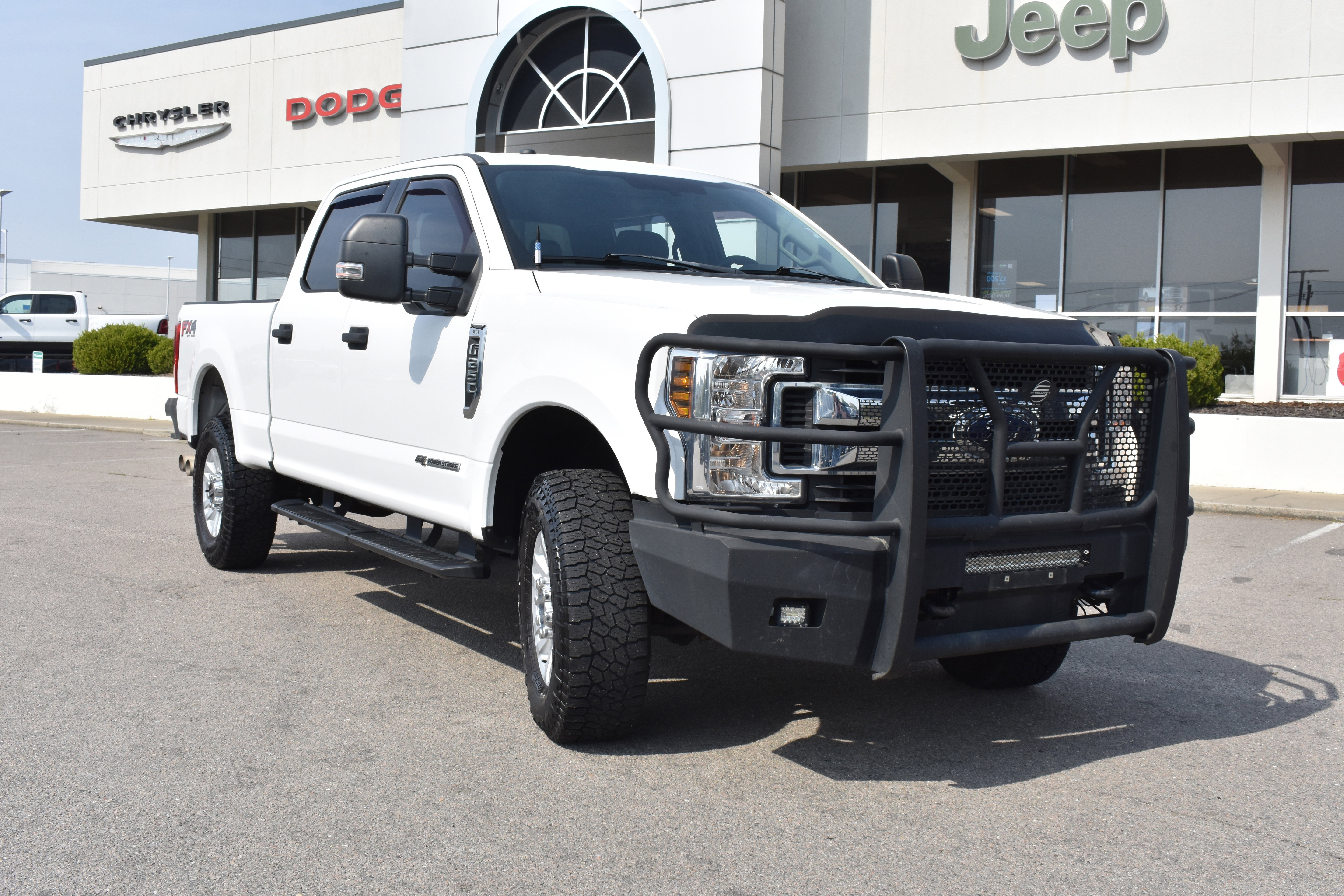 Used 2019 Ford F250 XLT w/ FX4 Off-Road Package image 3