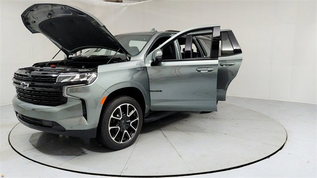 Used 2024 Chevrolet Tahoe RST w/ Sport Performance Package image 9