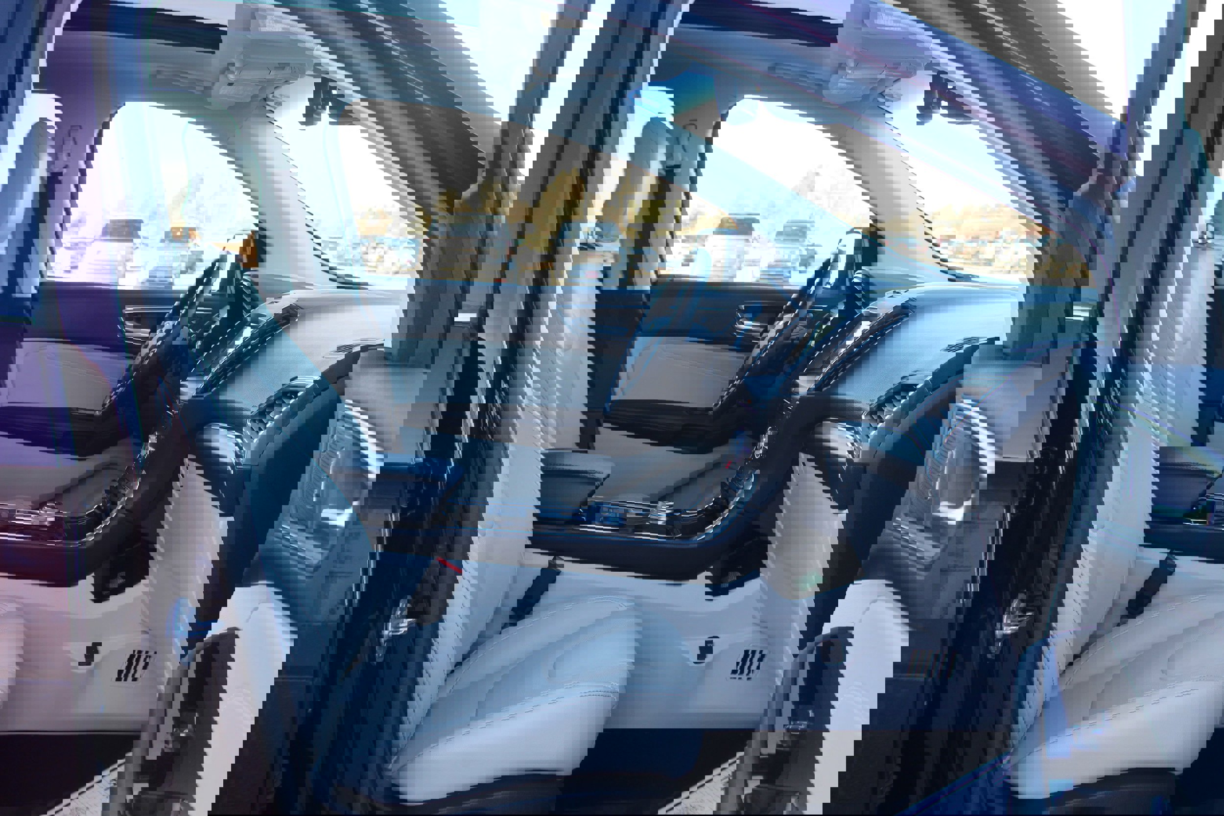 Used 2019 Ford Edge Titanium w/ Equipment Group 301A image 24