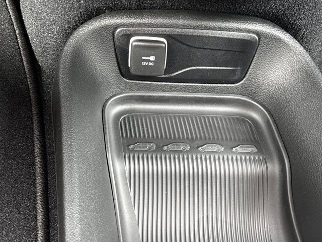 New 2026 Chrysler Pacifica Select image 38