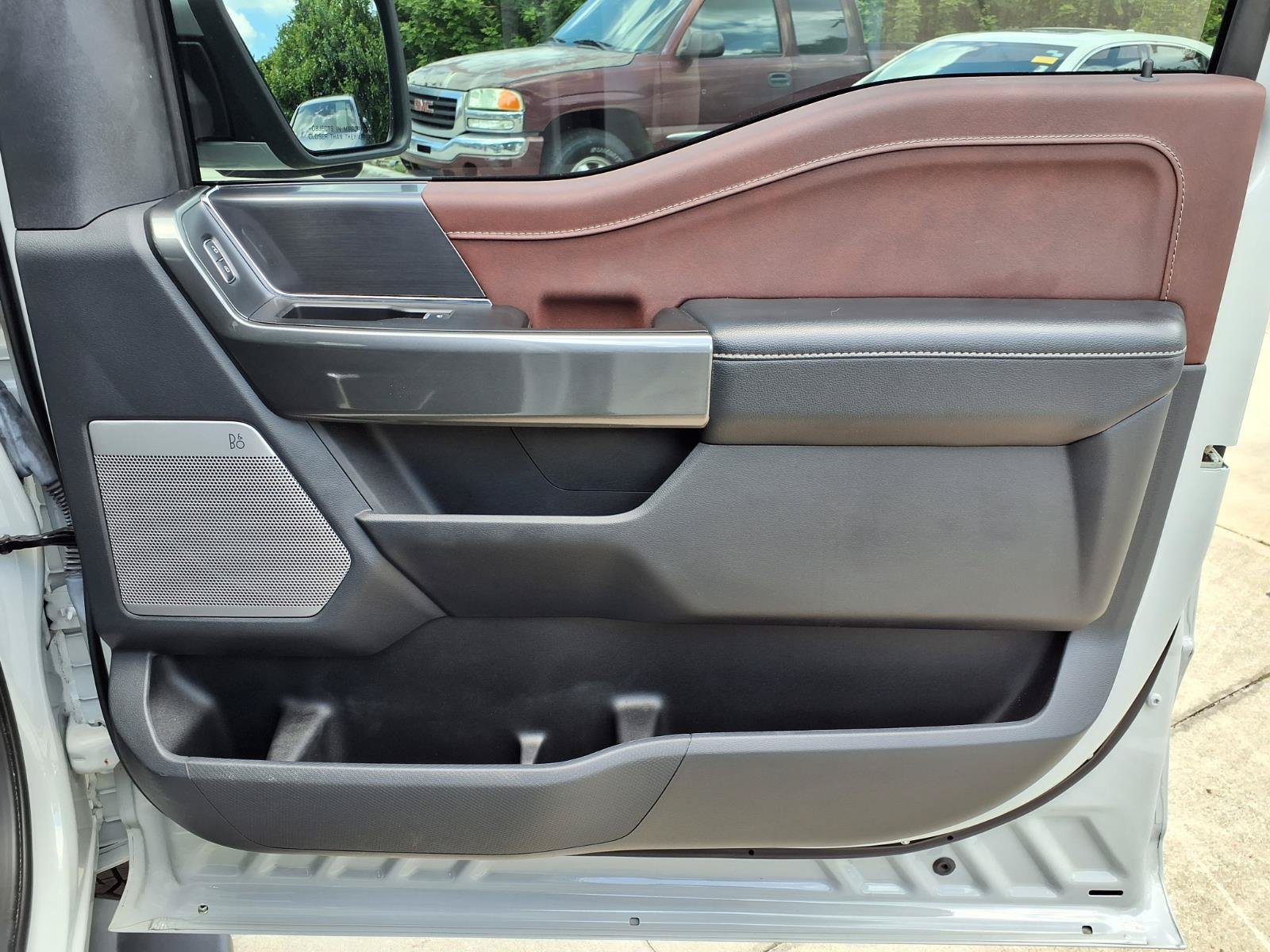 Used 2023 Ford F150 Lariat AWD/4WD image 13