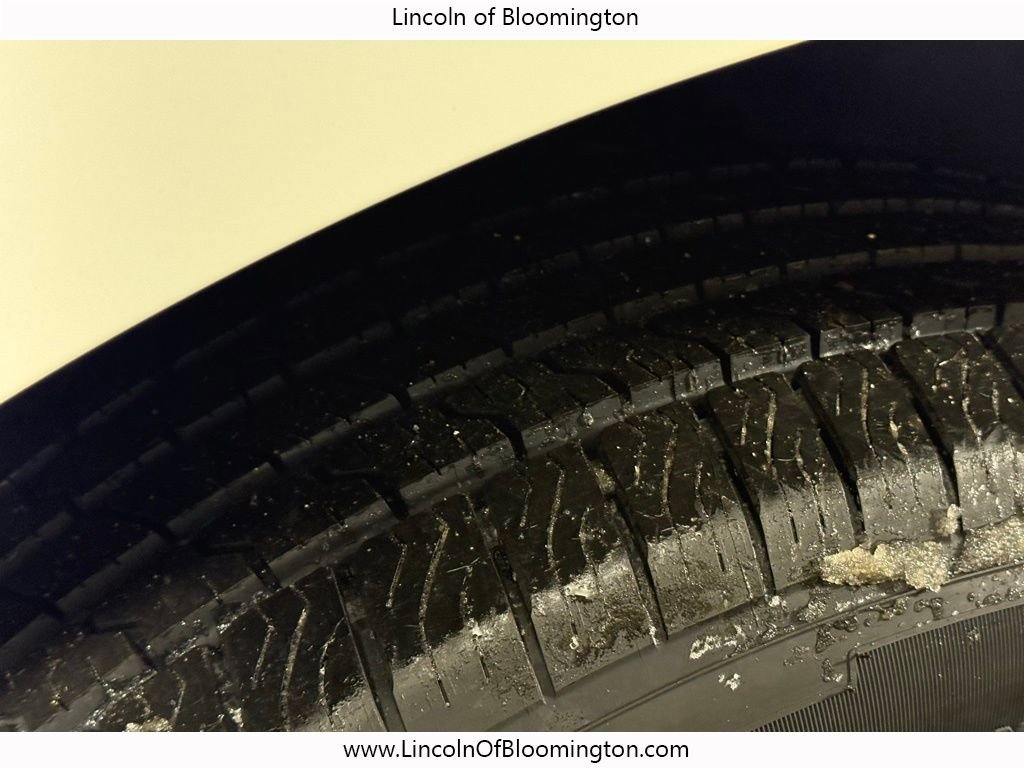 Used 2023 Ford F150 Lariat w/ Equipment Group 502A High image 15