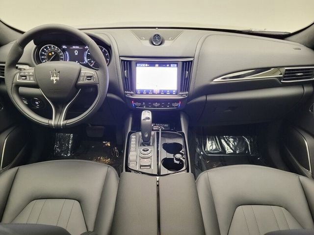 Used 2023 Maserati Levante GT image 16