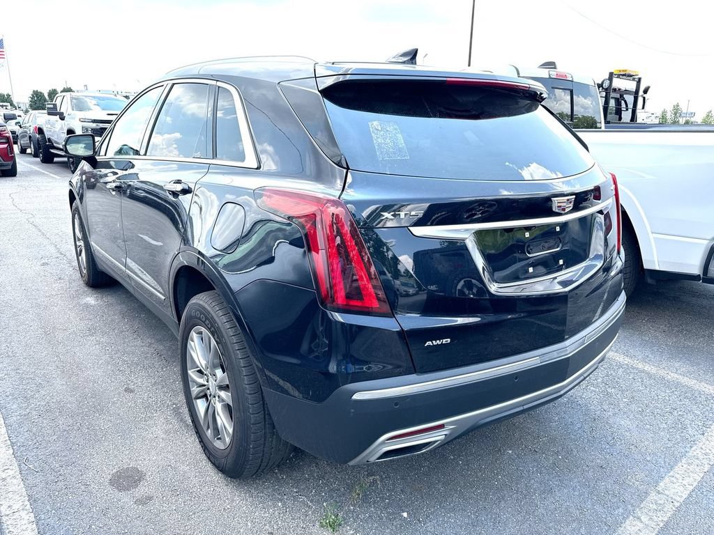 Used 2021 Cadillac XT5 Premium Luxury w/ LPO, Premium Carpet Package AWD/4WD image 2