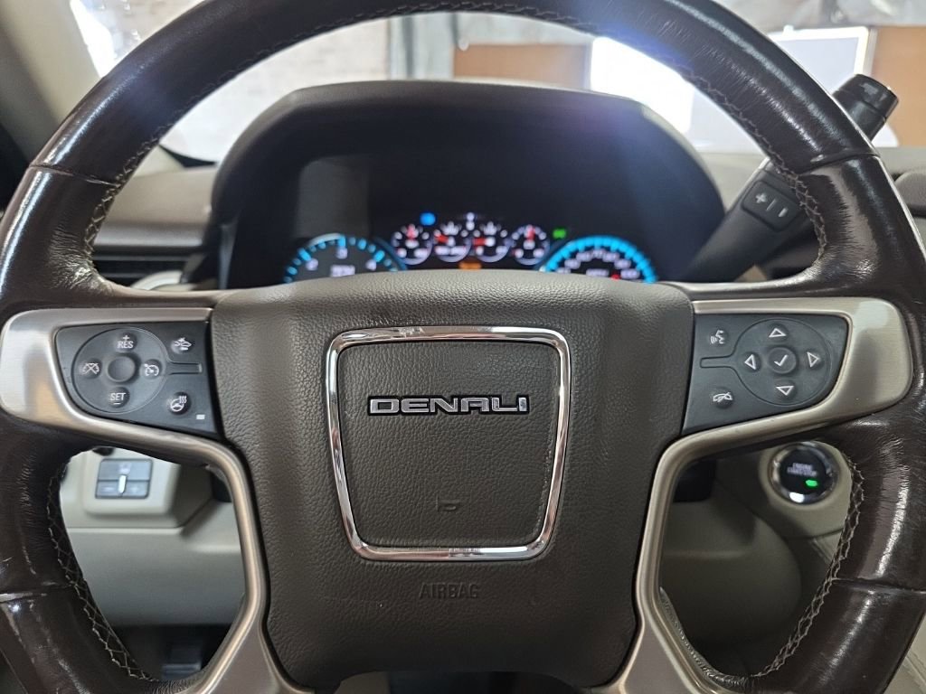 Used 2018 GMC Yukon Denali w/ Open Road Package image 26