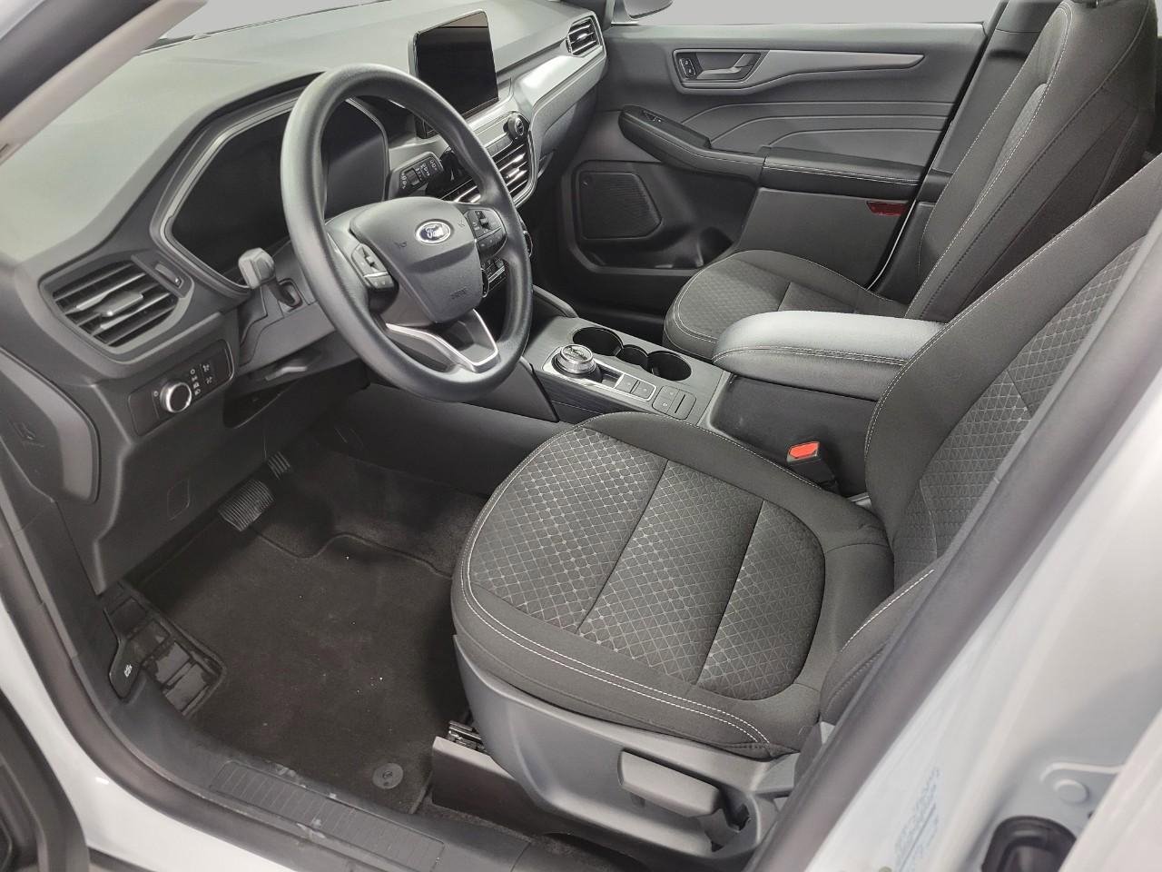 Used 2025 Ford Escape Active image 9