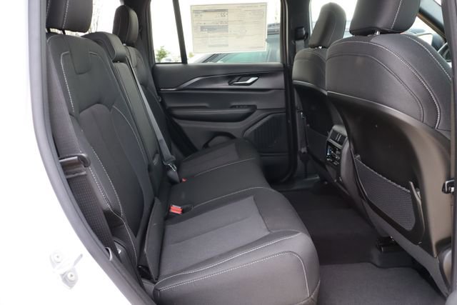 New 2026 Jeep Grand Cherokee Laredo AWD/4WD image 35