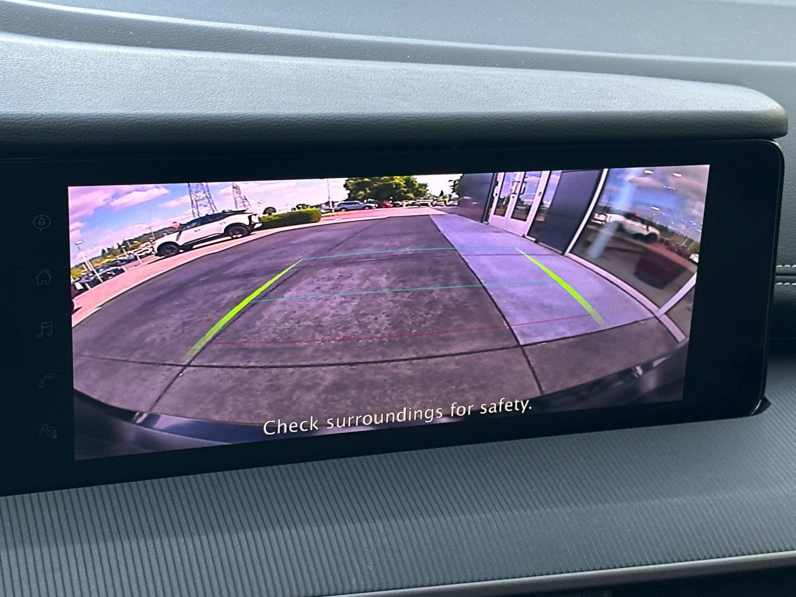 Certified 2025 Nissan Murano SV AWD/4WD image 18