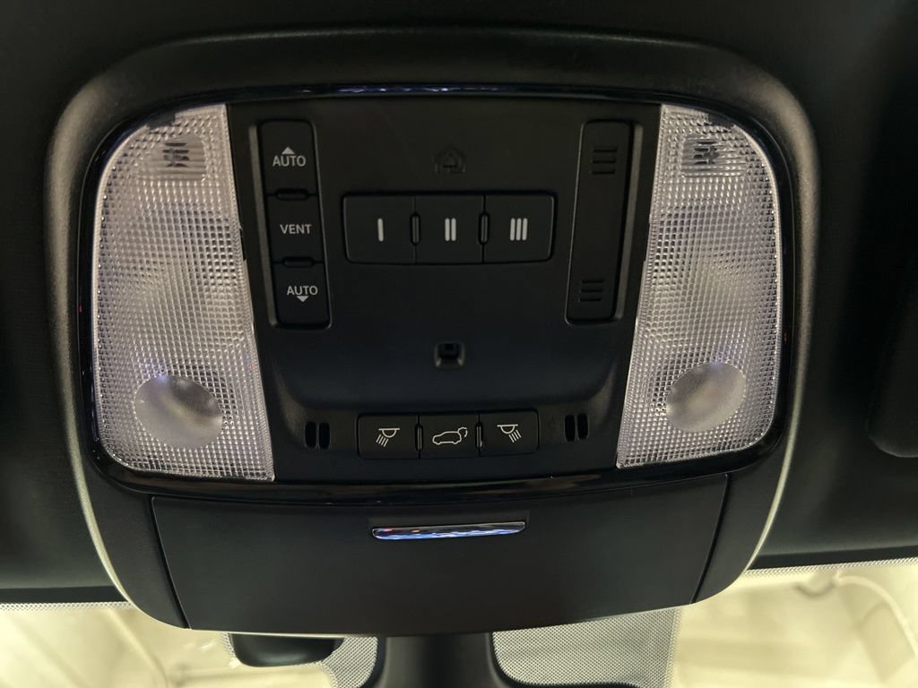 Used 2024 Dodge Durango GT AWD/4WD image 28