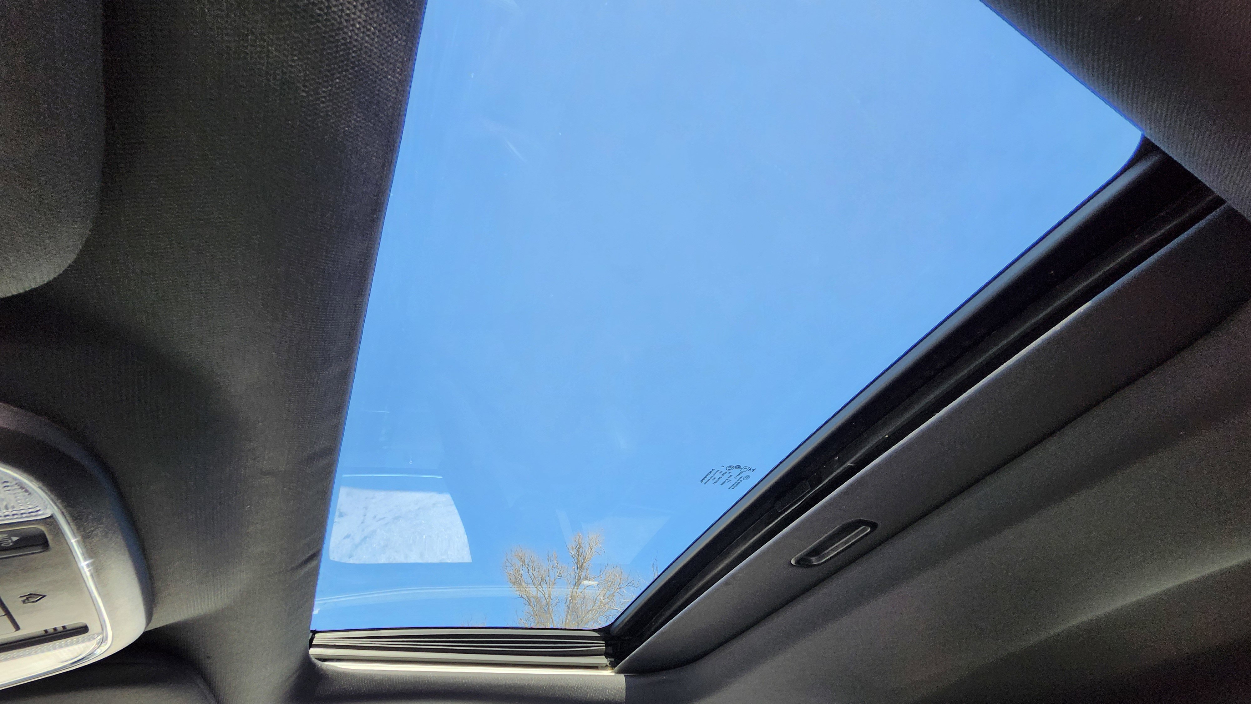 Used 2022 Jeep Grand Cherokee Limited image 2