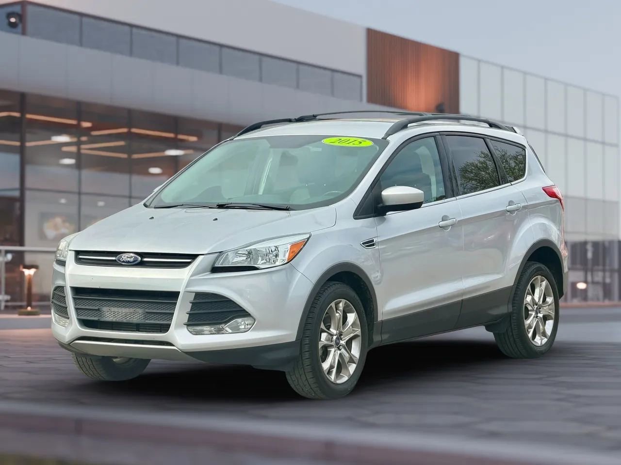 Used 2015 Ford Escape SE w/ Equipment Group 201A image 5