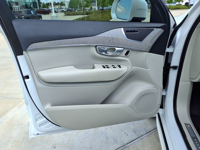 Used 2025 Volvo XC90 B6 Plus AWD/4WD image 15