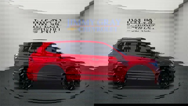 Used 2024 Volkswagen Tiguan SE R-Line w/ MDO Package, Three-Row image 2