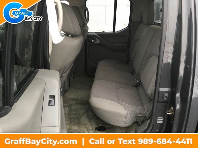 Used 2015 Nissan Frontier SL image 22