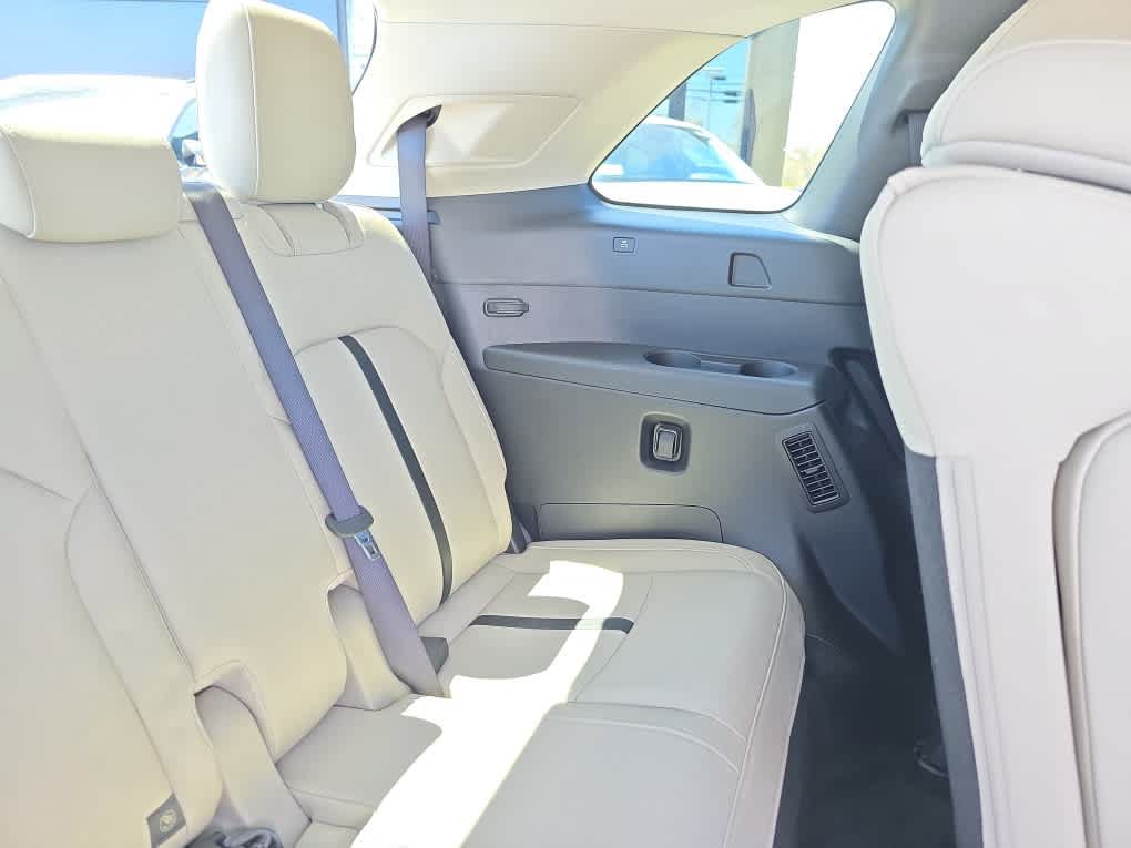 Used 2024 MAZDA CX-90 Plug-In Hybrid w/ Preferred AWD/4WD image 30