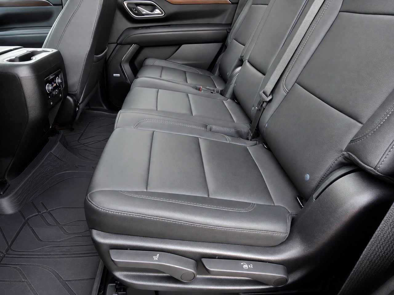 Used 2023 Chevrolet Tahoe LT w/ LT Signature Plus Package AWD/4WD image 26