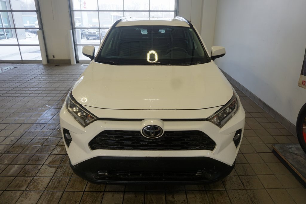 Used 2020 Toyota RAV4 XLE image 12