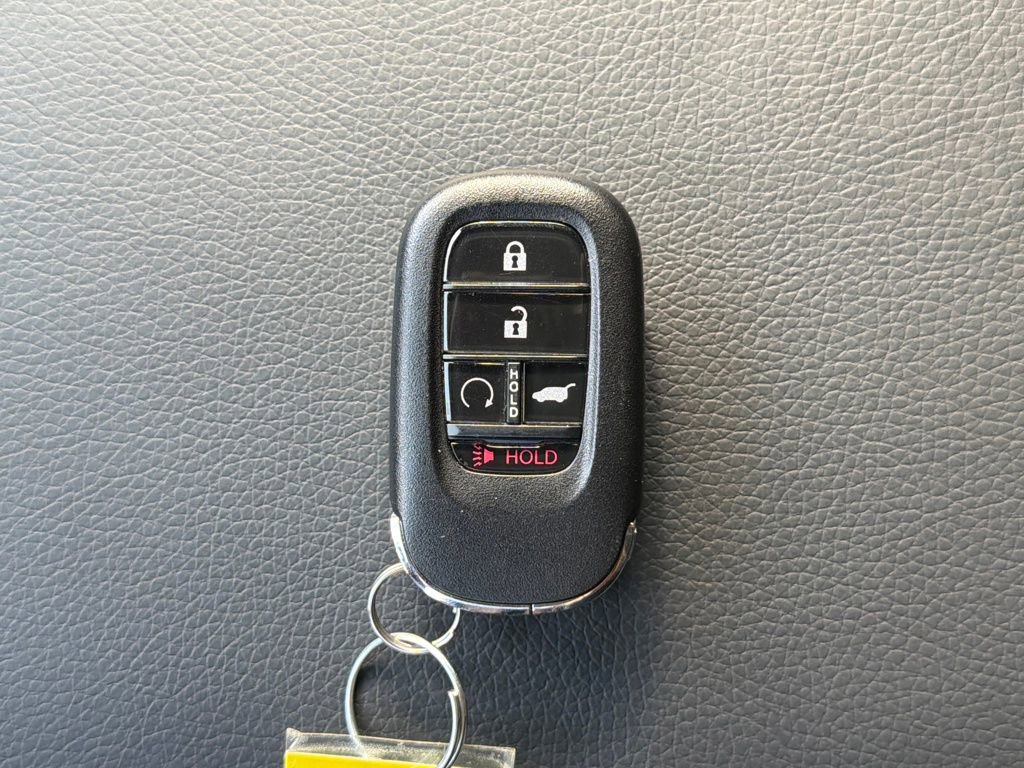 Used 2023 Honda Pilot Touring image 33