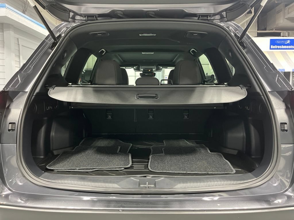Used 2026 Subaru Forester Premium AWD/4WD image 34