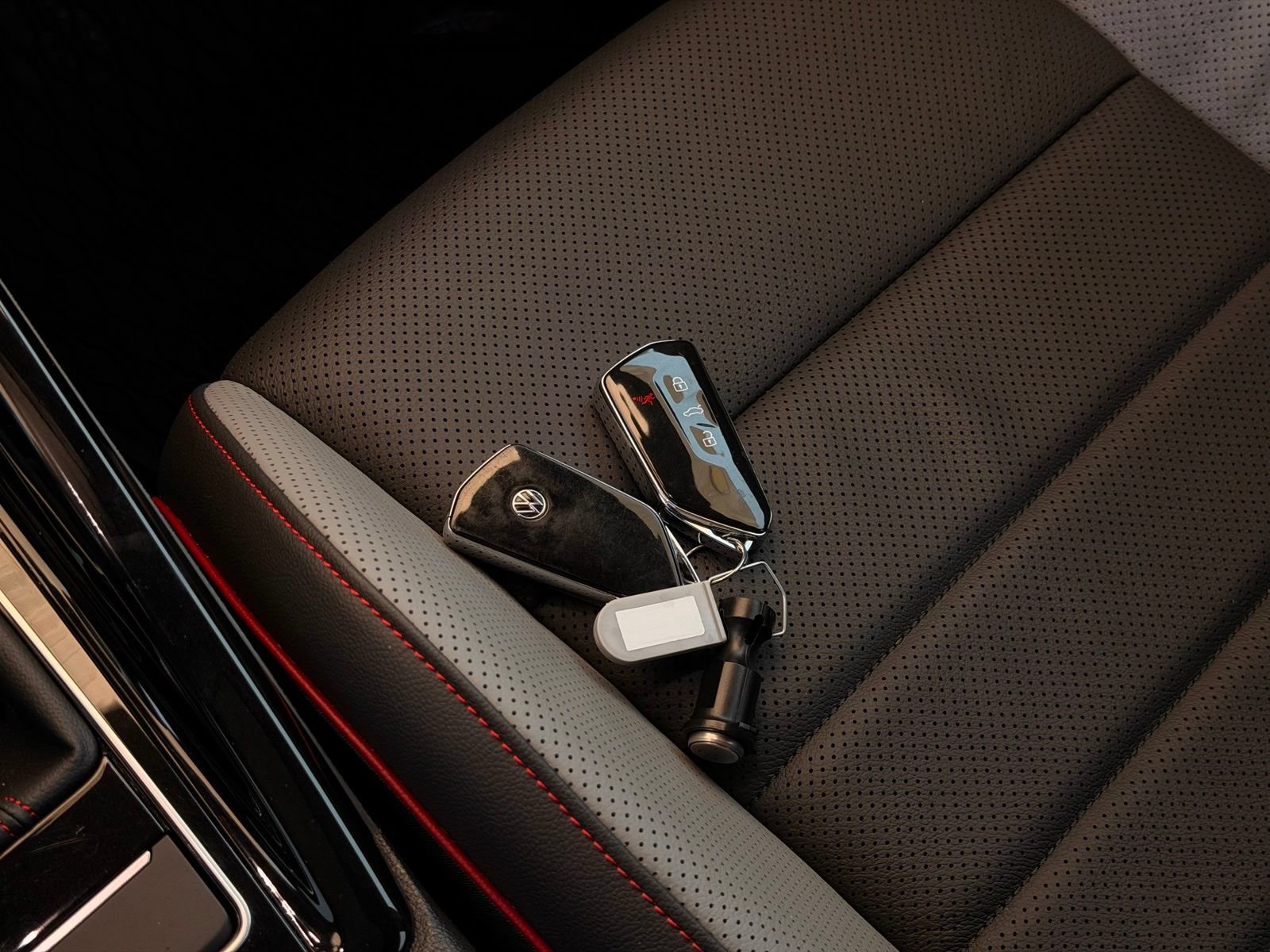 Used 2024 Volkswagen GTI SE w/ SE Leather Seats Package FWD image 51