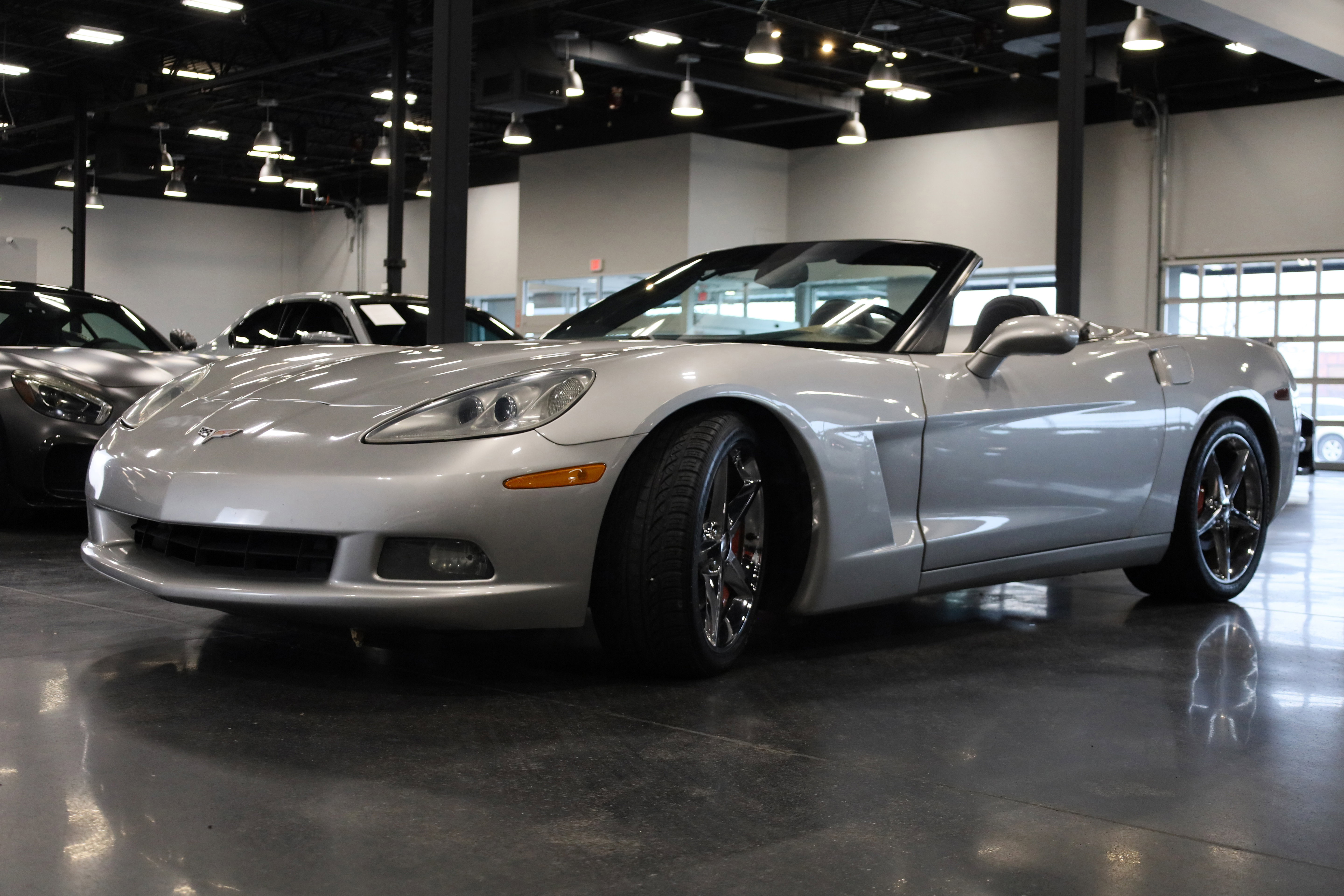 Used 2005 Chevrolet Corvette Convertible w/ Preferred Equipment Group image 3