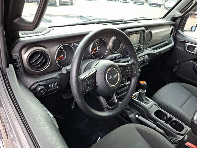 Used 2018 Jeep Wrangler Sport image 12