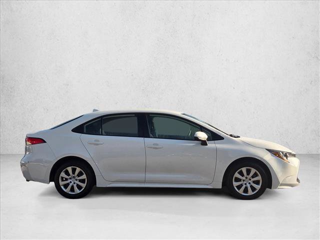 Used 2025 Toyota Corolla LE image 4