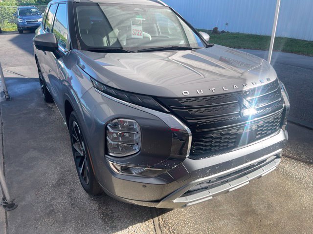 Used 2024 Mitsubishi Outlander SEL