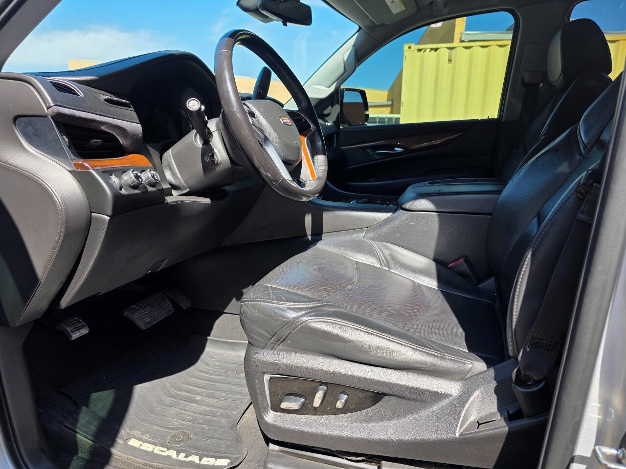Used 2019 Cadillac Escalade ESV Luxury image 14