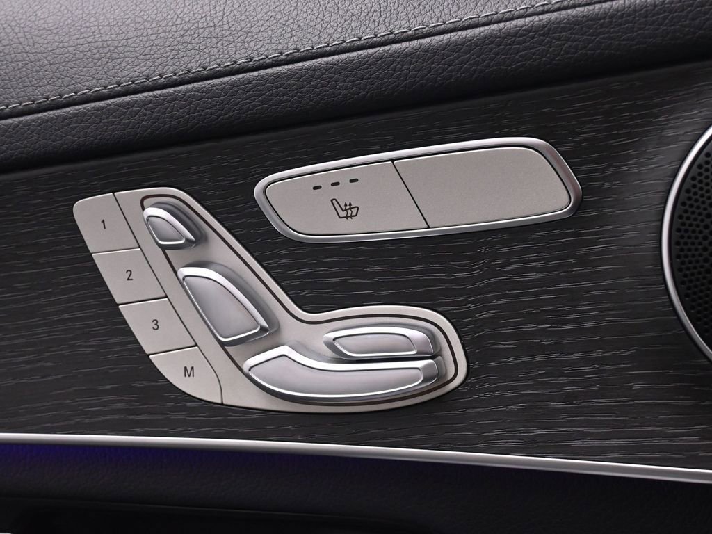 Used 2023 Mercedes-Benz GLC 300 4MATIC Coupe image 37