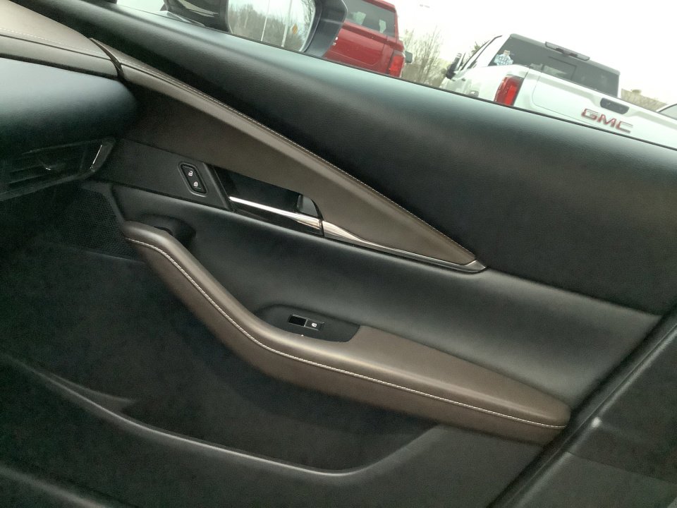 Used 2022 MAZDA CX-30 AWD 2.5 S w/ Premium Package image 35