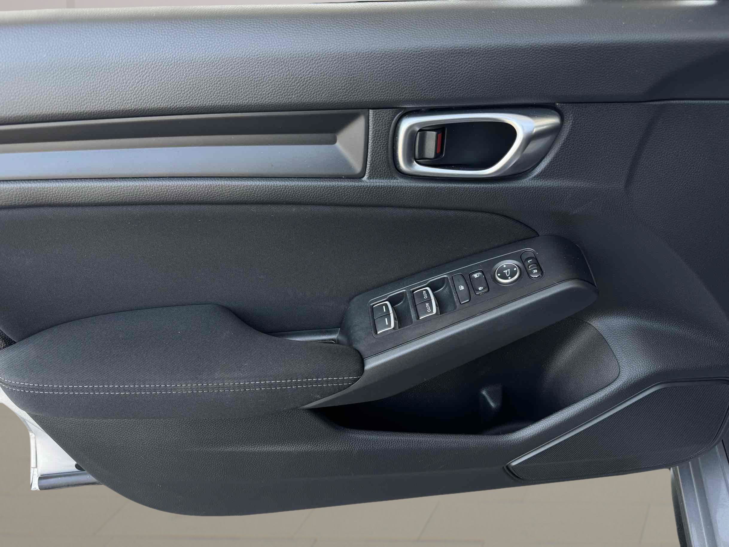 Used 2022 Honda Civic Sport image 9
