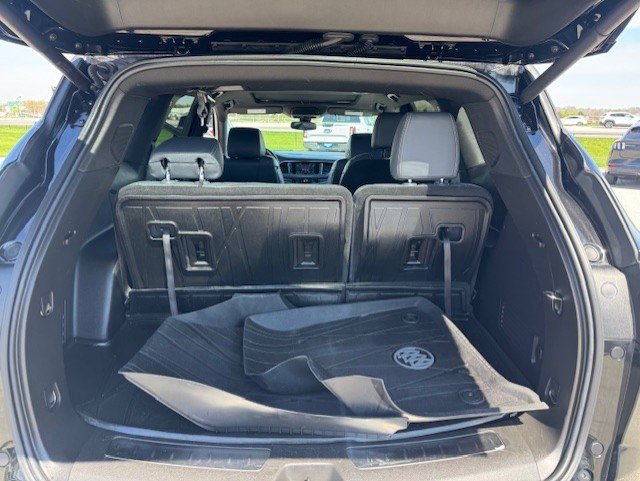 Used 2023 Buick Enclave Essence w/ Experience Buick Package image 32