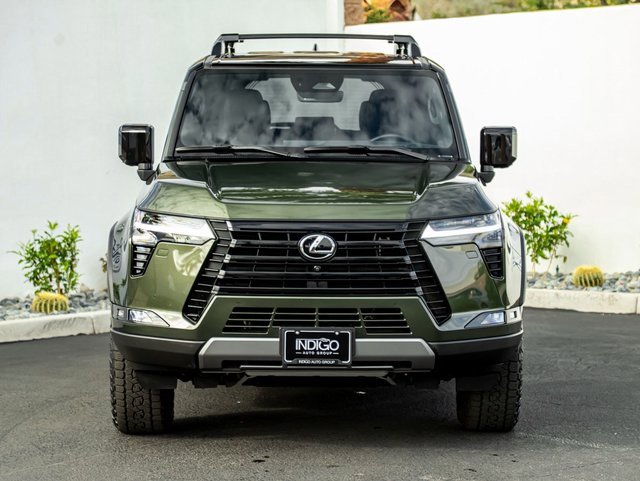 Used 2025 Lexus GX 550 image 3
