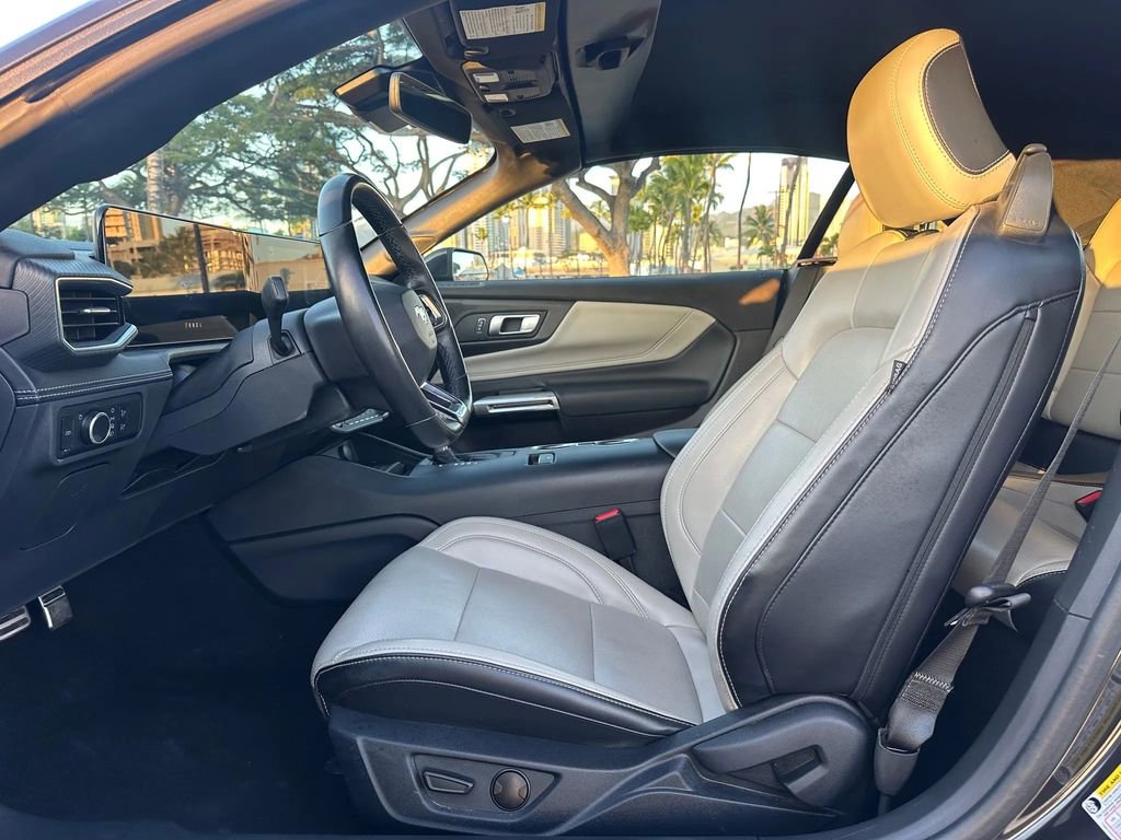 Used 2024 Ford Mustang Premium image 18