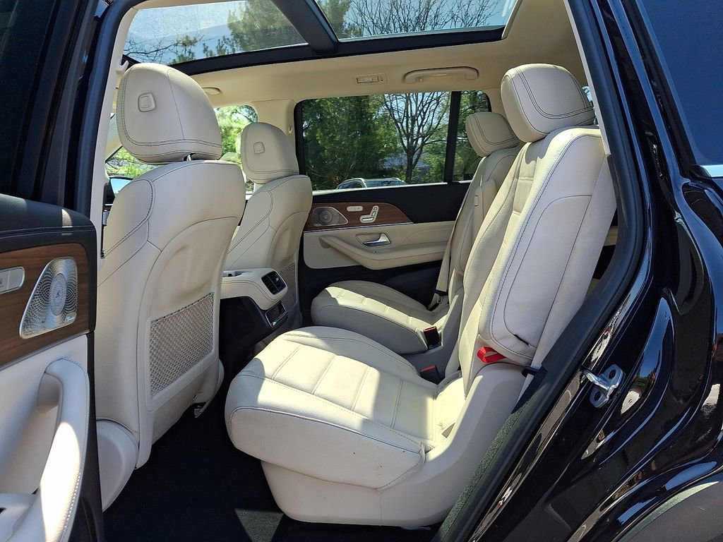 Used 2023 Mercedes-Benz GLS 450 4MATIC image 13