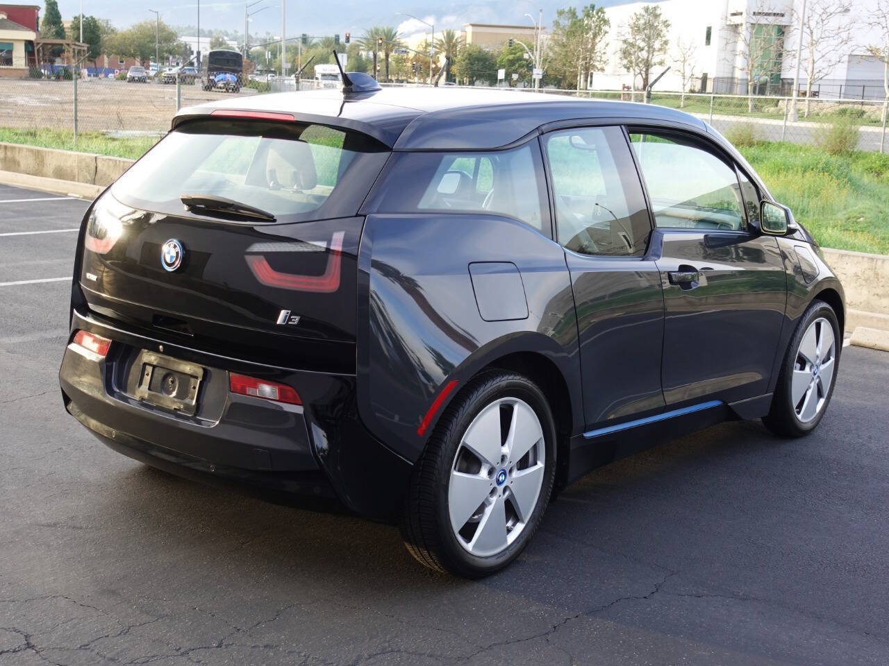 Used 2015 BMW i3 w/ Range Extender RWD image 23