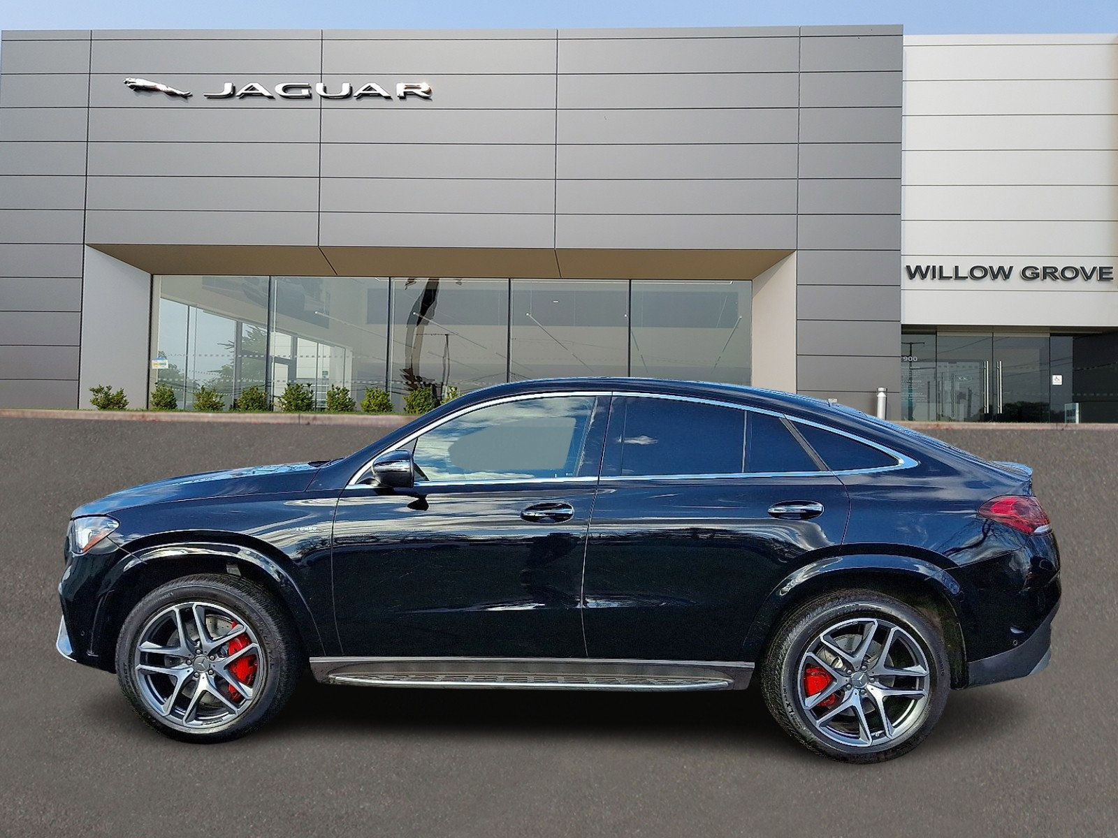 Used 2023 Mercedes-Benz GLE 53 AMG 4MATIC image 6