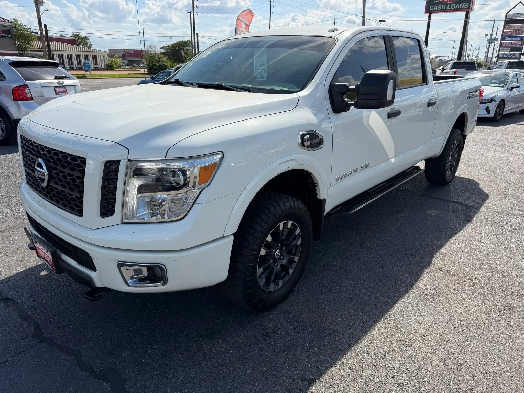 Used 2019 Nissan Titan PRO-4X AWD/4WD image 15