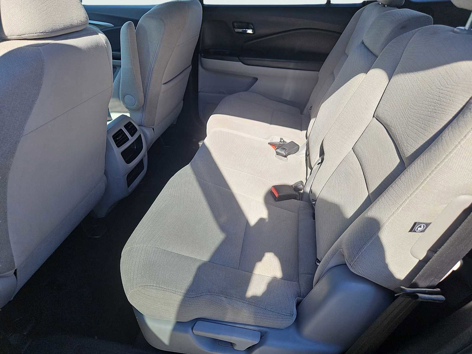 Used 2018 Honda Pilot LX image 26