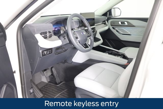 New 2026 Ford Explorer Platinum w/ LUX Leather Package image 24