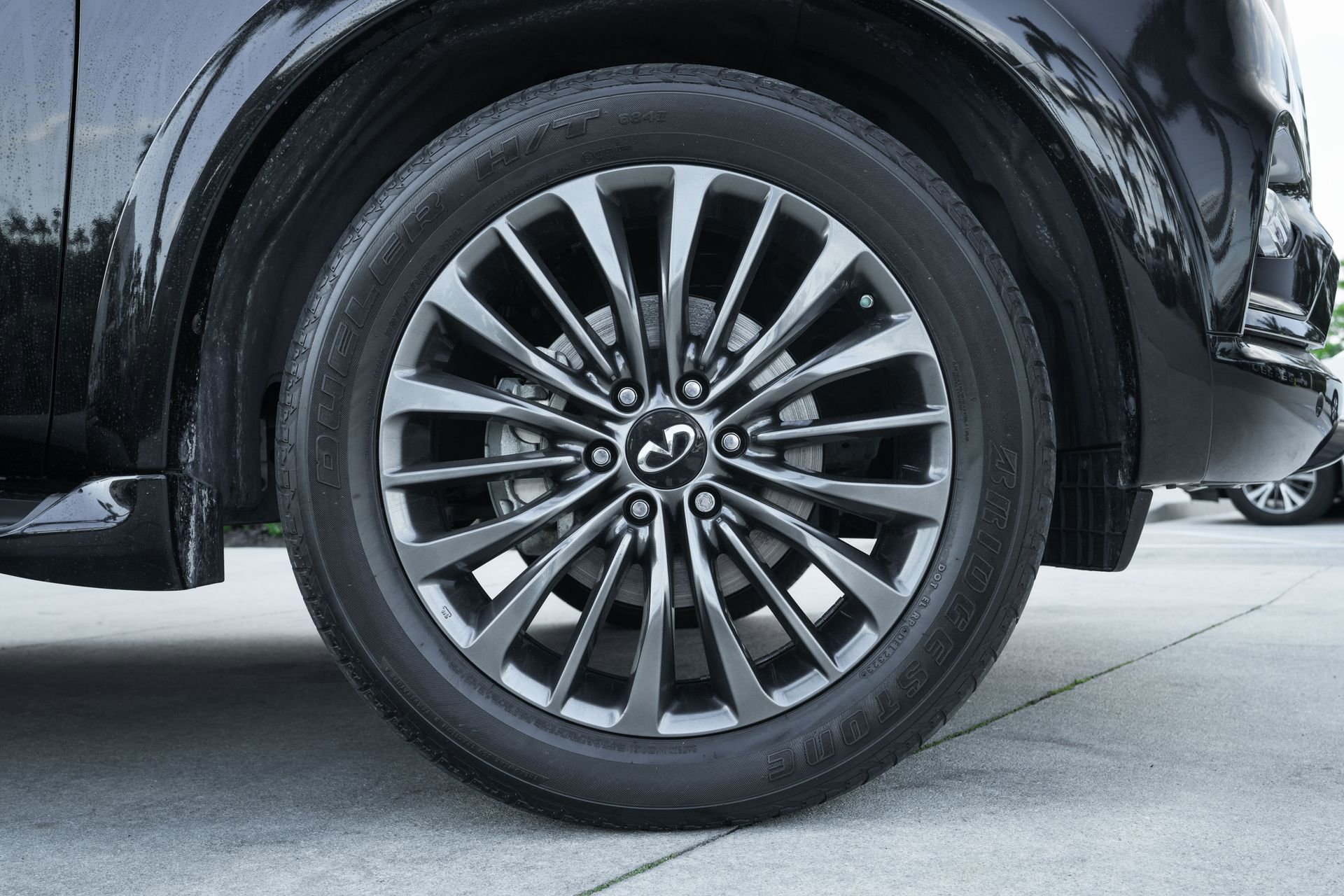 Used 2024 INFINITI QX80 Sensory image 27