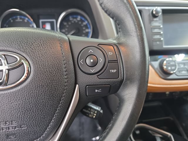 Used 2016 Toyota RAV4 Limited AWD/4WD image 18